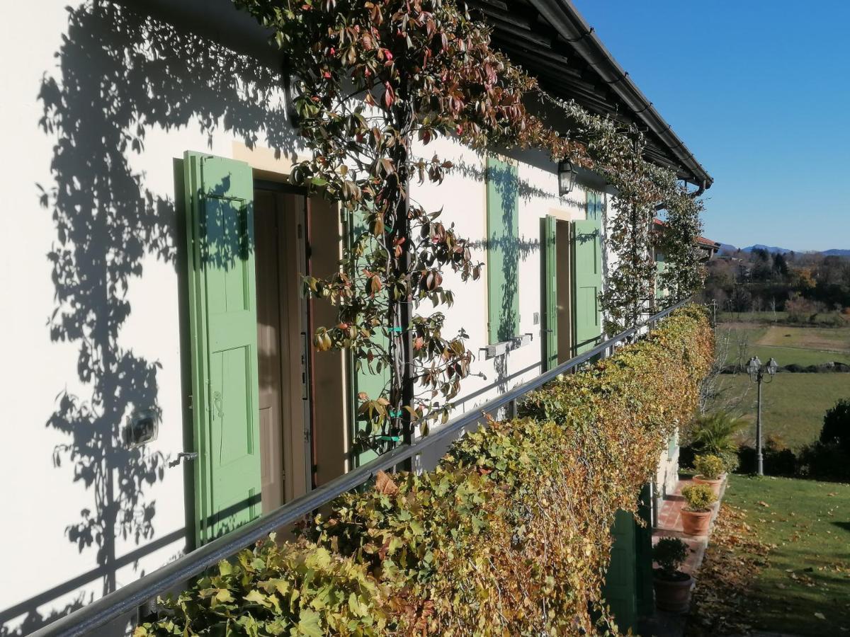 Casale Raffaello B&B Como Albese Con Cassano Zewnętrze zdjęcie