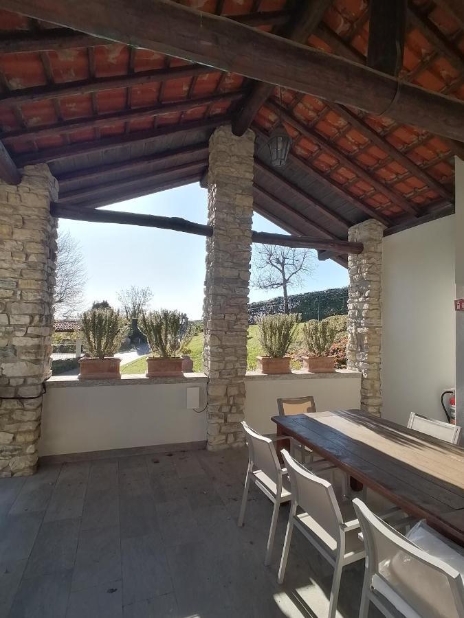 Casale Raffaello B&B Como Albese Con Cassano Zewnętrze zdjęcie